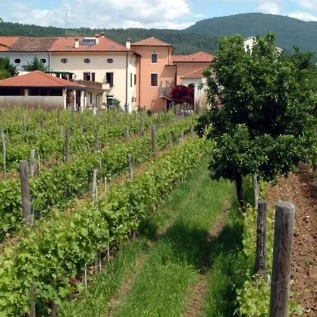 Grillo Iole Winery Couette-café 3*