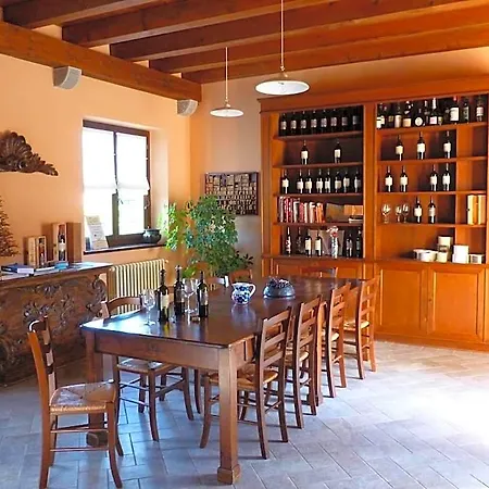 לינה וארוחת בוקר Grillo Iole Winery 3*